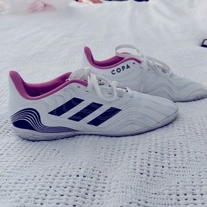 Adidas tennis shoes girls sz 5